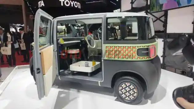 Foto - Daihatsu Me:MO Concept, Mobil Ramah Lingkungan Dengan Ekspresi Pribadi