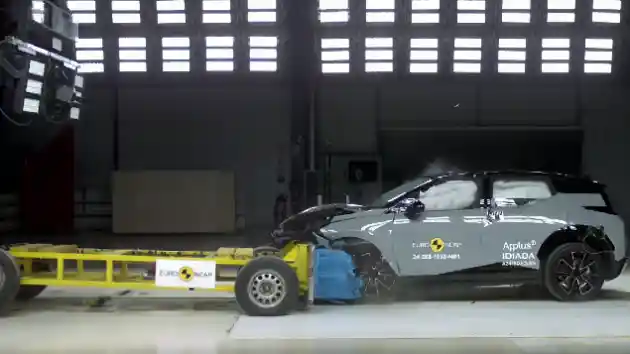 Foto - VIDEO: Crash Test Zeekr X (Euro NCAP)