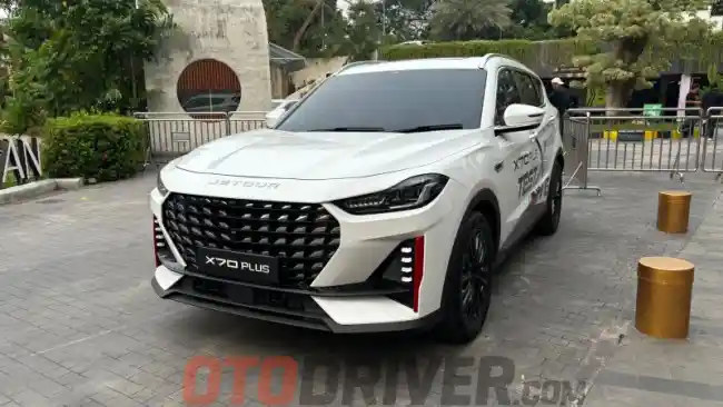 Berita - Jetour Resmi Jual Dua SUV Keluarga Berbanderol Rp 400 Jutaan, Tapi Bukan EV