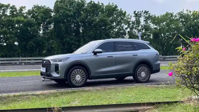 Berita - Mencoba Chery Tiggo 9 CSH AWD, Tenaga Besar Jadi Keunggulan