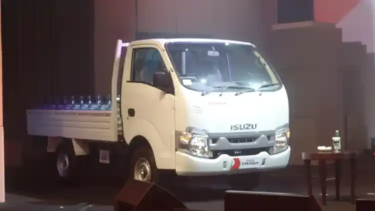 Modifikasi Mobil Pick Up Isuzu Panther Indonesia 