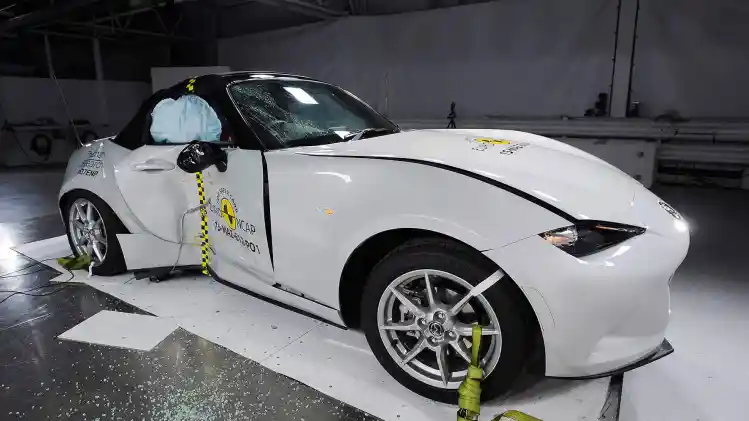 Hasil Crash Test Euro NCAP Mazda MX5 2015