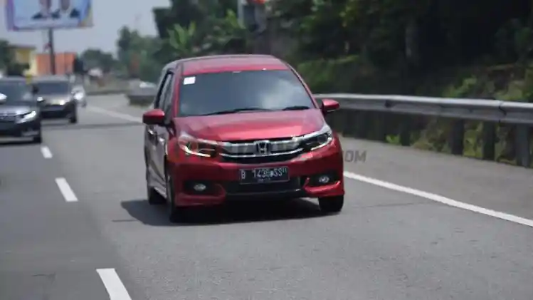 Konsumsi BBM Honda Mobilio  Facelift Hampir Sentuh 20 KM  Liter  