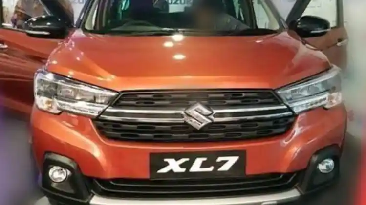 Bocor Penampakan Suzuki  XL7 