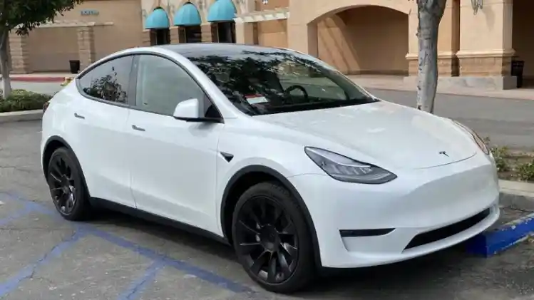 Tesla Akhirnya Menjual SUV Model Y, Harga Mulai Rp 750 Jutaan