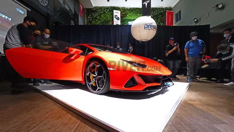 Berapa Harga Lamborghini Huracan EVO AWD?
