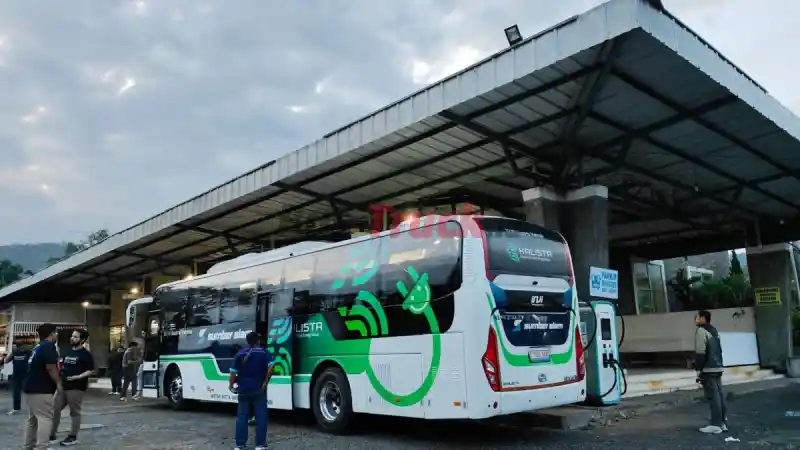 Menjajal Perjalanan Bus Listrik Bekasi–Jogjakarta Tarif Rp 170 Ribu ...