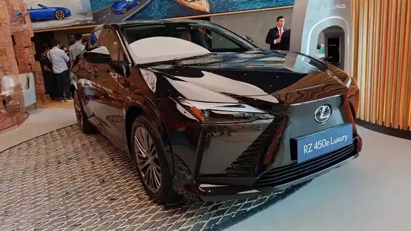 Kian Serius Garap Mobil Ramah Lingkungan Lexus Resmi Luncurkan Rz Dan Rx Di Indonesia